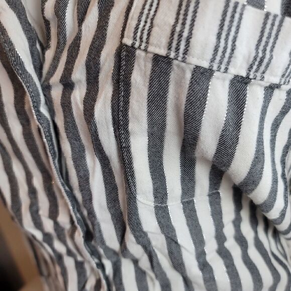 Victoria's Secret Button Down Sleep Top - Picture 5 of 8